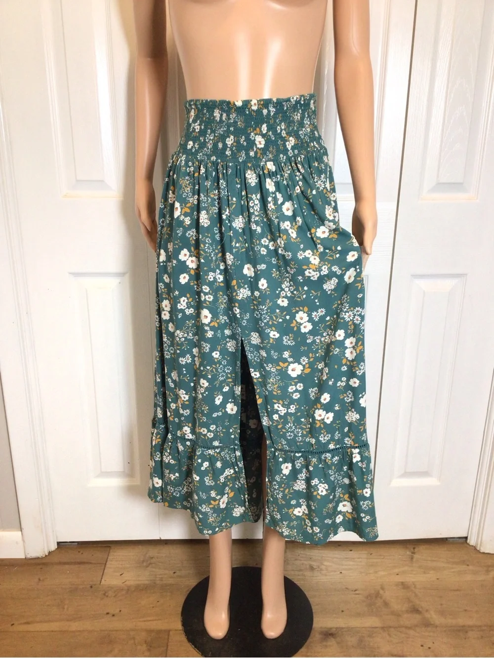 Patrons of Peace Floral High Low Maxi Skirt Smocked Waist Boho Size M Festival - Picture 2 of 10